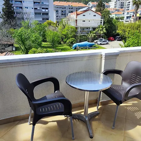 Glory Apartament Budva