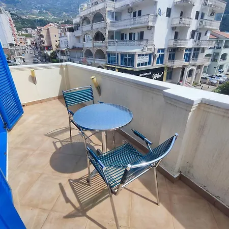 Glory Apartament Budva