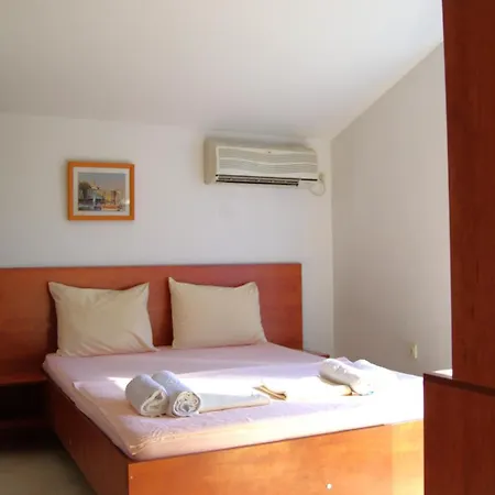 Glory Apartament Budva